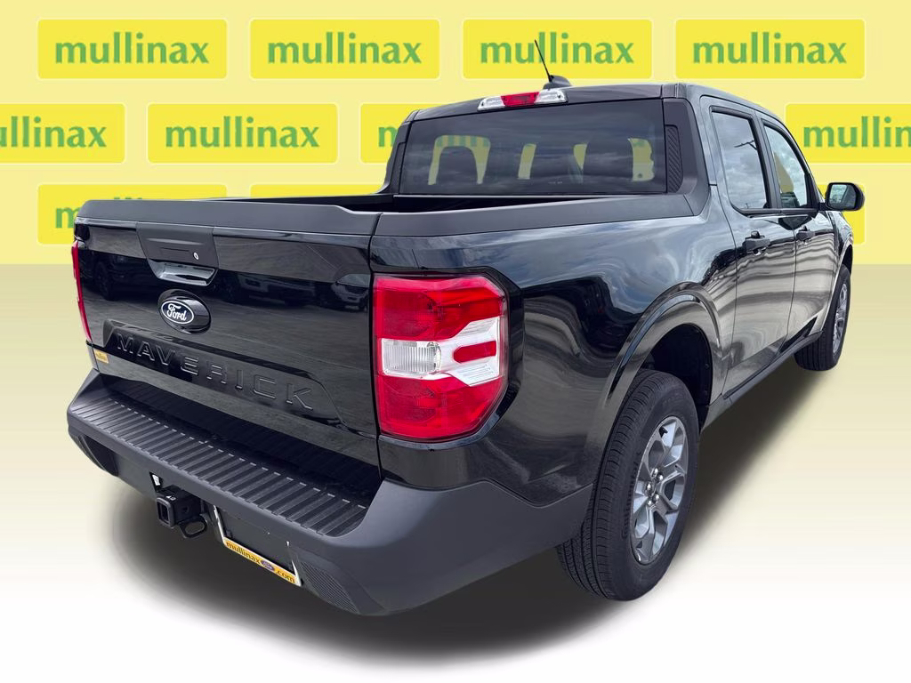 2026 Shadow Black Ford Maverick XLT FWD Truck