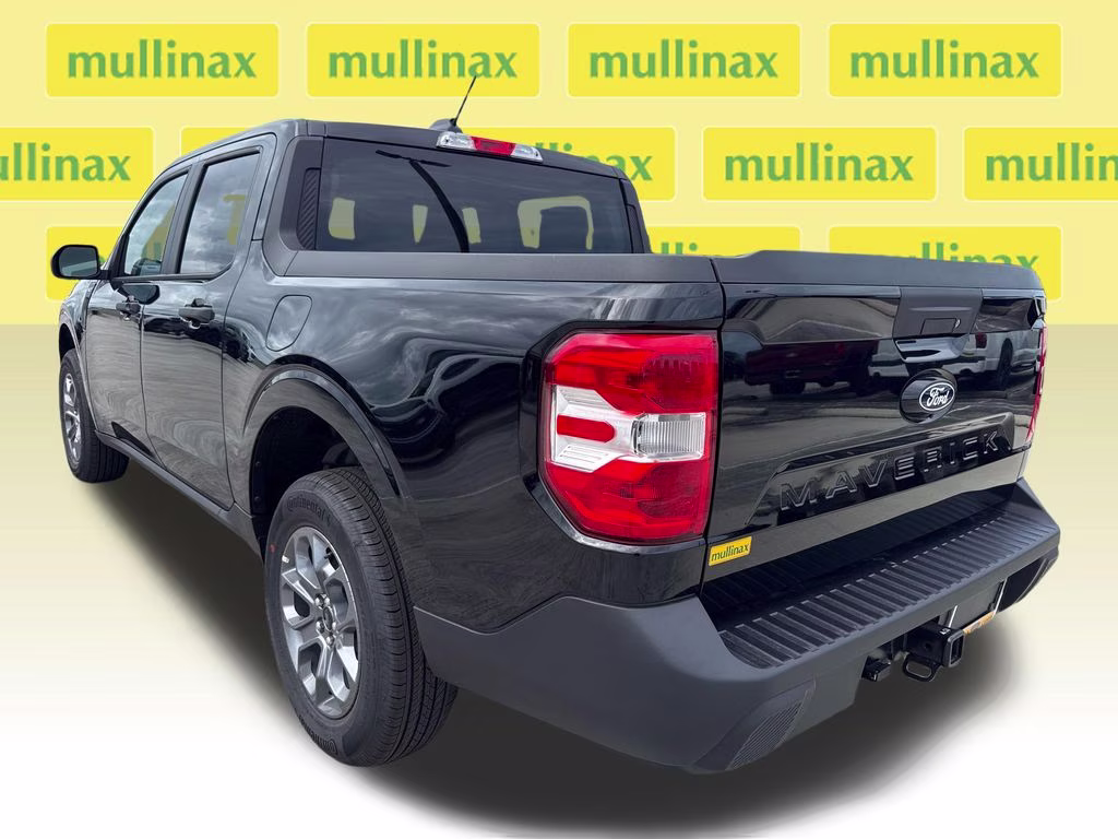 2026 Shadow Black Ford Maverick XLT FWD Truck