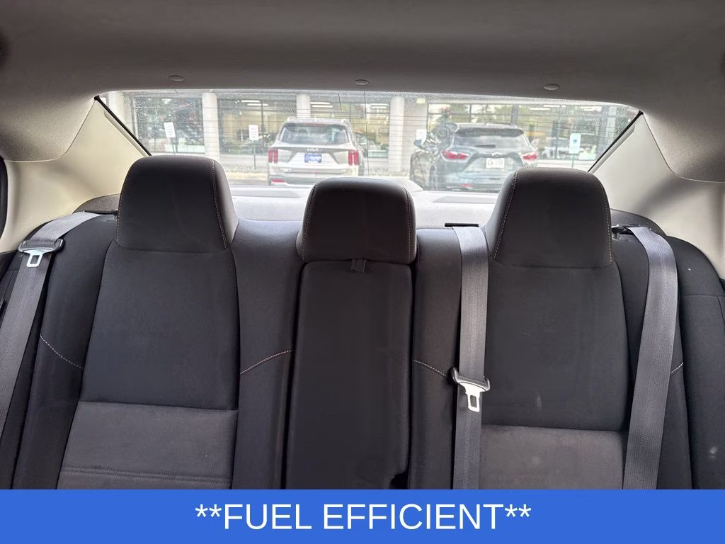 2021 Gun Metallic/Super Black Nissan Sentra SR FWD Sedan