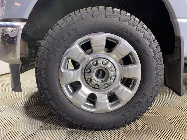 2024 Glacier Gray Metallic TriCoat Ford Super Duty F-350 SRW Lariat 4X4 Truck