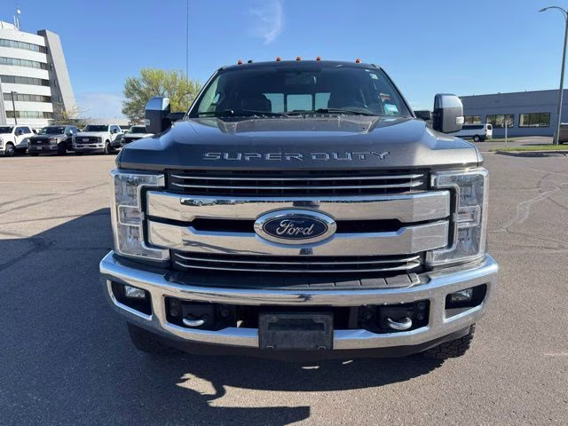 2018 Magnetic Metallic Ford Super Duty F-250 SRW Lariat 4X4 Truck