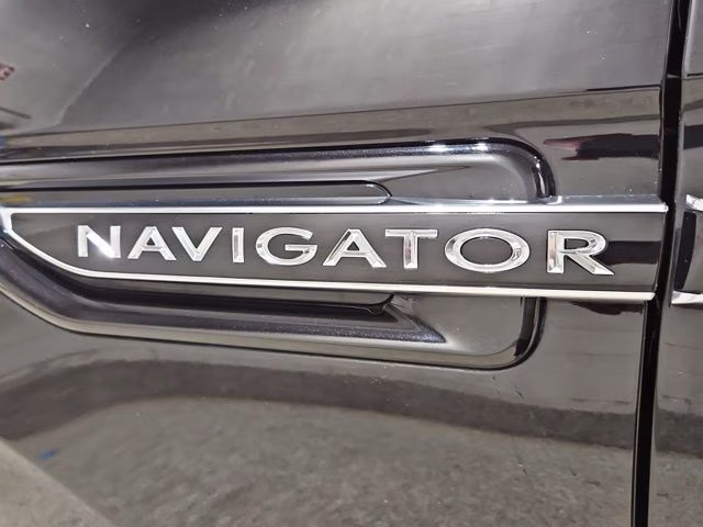 2020 Infinite Black Lincoln Navigator Reserve 4X4 SUV
