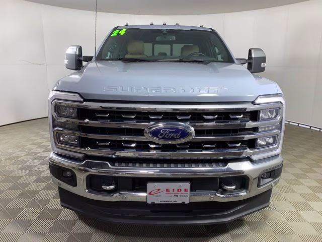 2024 Glacier Gray Metallic TriCoat Ford Super Duty F-350 SRW Lariat 4X4 Truck