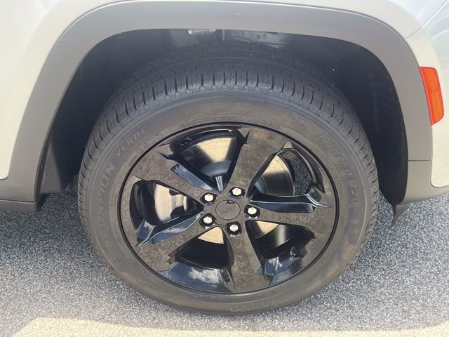 2026 Baltic Gray Metallic Clearcoat Jeep Grand Cherokee L Limited RWD SUV