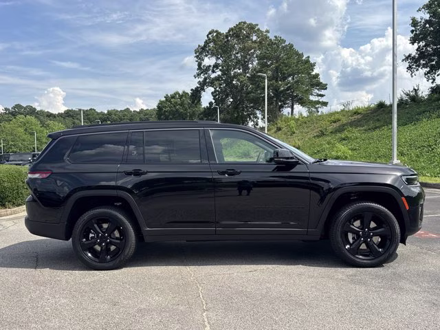2026 Diamond Black Crystal Pearlcoat Jeep Grand Cherokee L Limited RWD SUV