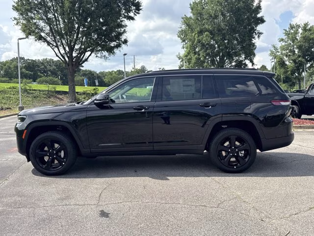 2026 Diamond Black Crystal Pearlcoat Jeep Grand Cherokee L Limited RWD SUV