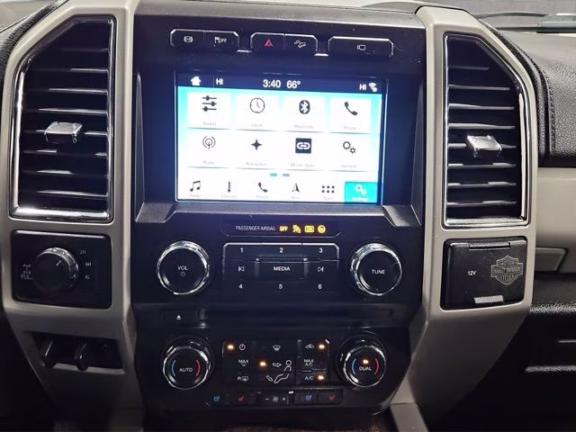 2018 Magnetic Metallic Ford Super Duty F-250 SRW Lariat 4X4 Truck