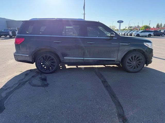 2020 Infinite Black Lincoln Navigator Reserve 4X4 SUV