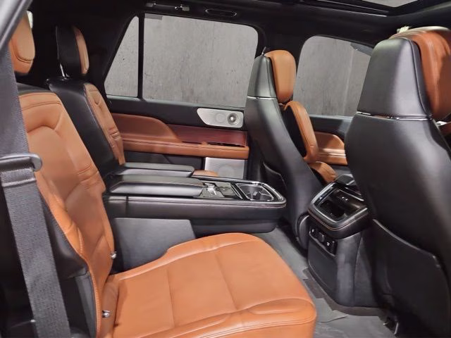 2020 Infinite Black Lincoln Navigator Reserve 4X4 SUV
