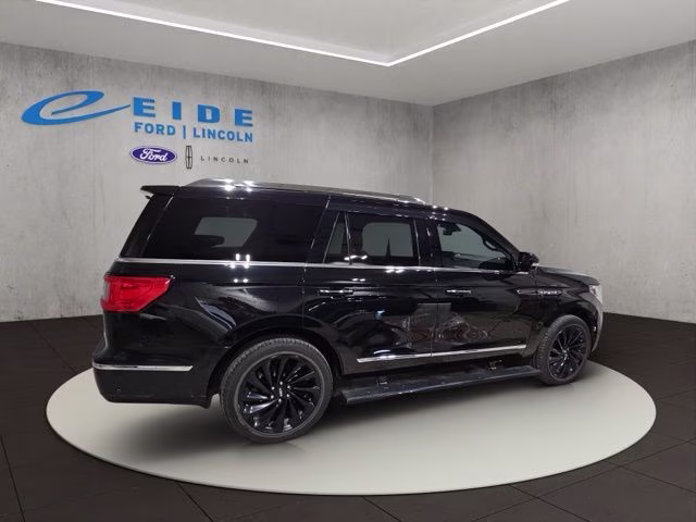 2020 Infinite Black Lincoln Navigator Reserve 4X4 SUV