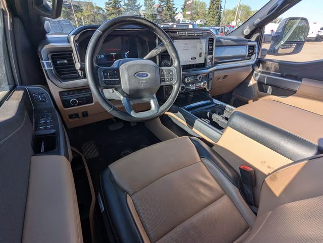 2024 Gray Metallic Ford Super Duty F-350 SRW Lariat 4X4 Truck