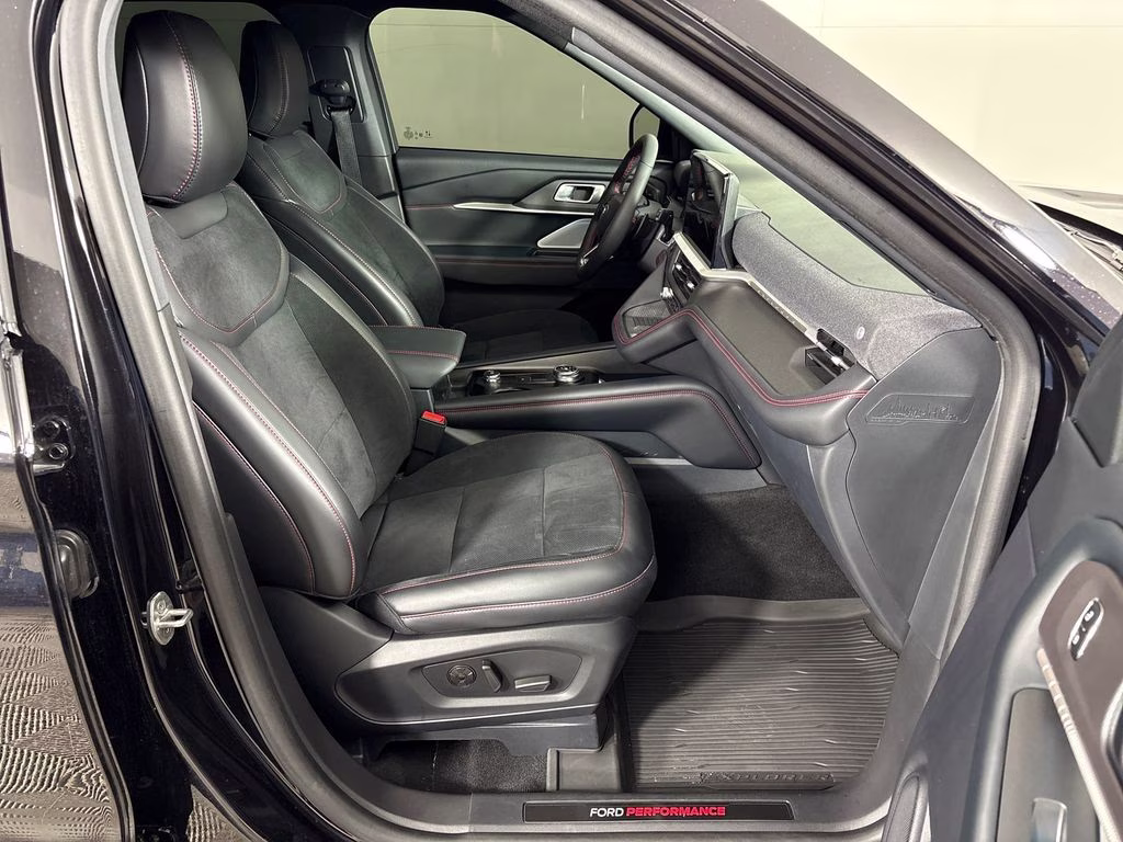 2025 Black Metallic Ford Explorer ST 4X4 SUV
