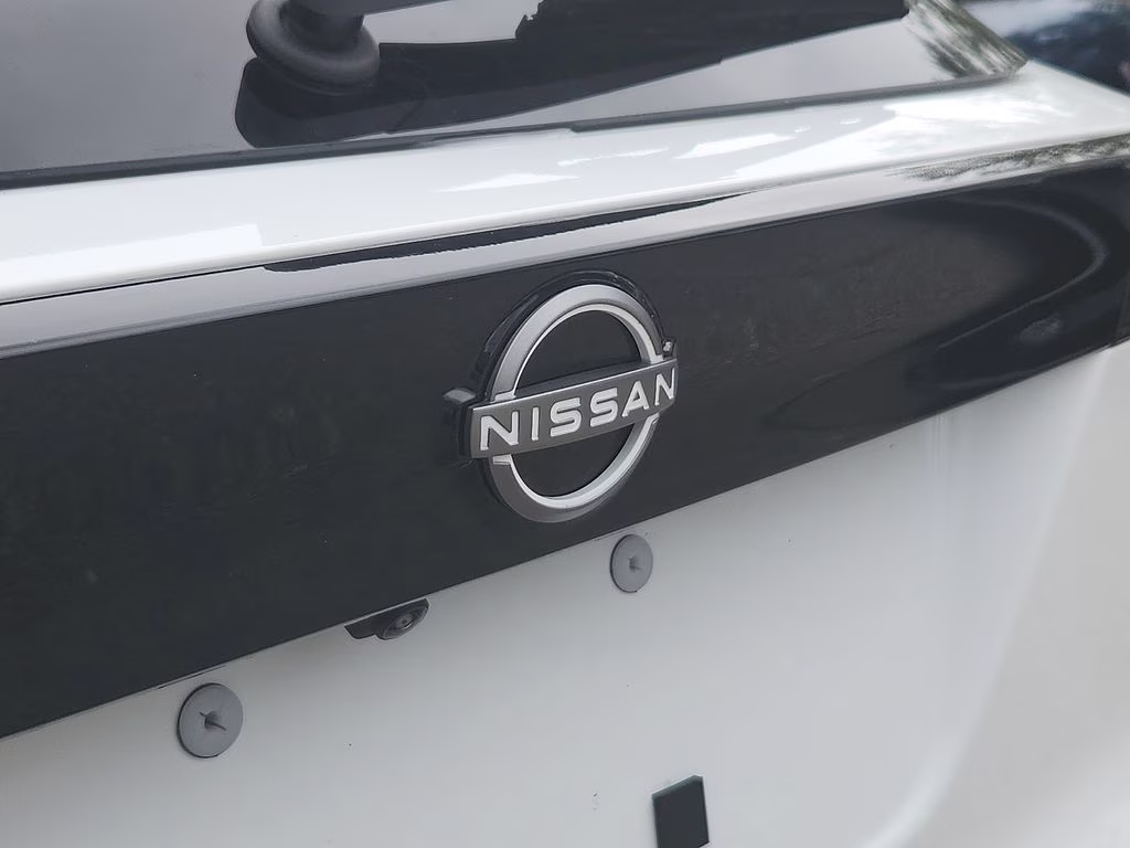 2026 Fresh Powder Nissan Kicks SV AWD SUV