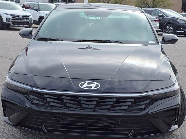 2025 Abyss Black Hyundai Elantra Hybrid SEL Sport FWD Sedan