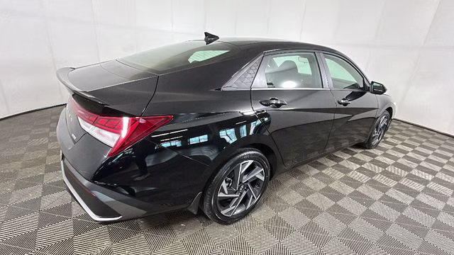 2025 Abyss Black Hyundai Elantra Hybrid SEL Sport FWD Sedan