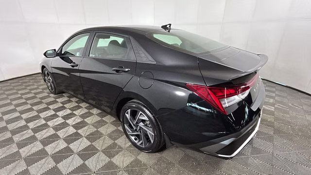 2025 Abyss Black Hyundai Elantra Hybrid SEL Sport FWD Sedan