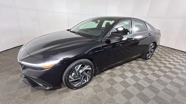 2025 Abyss Black Hyundai Elantra Hybrid SEL Sport FWD Sedan
