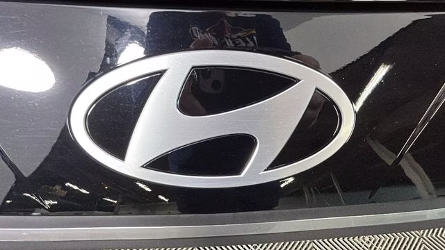 2025 Abyss Black Hyundai Elantra Hybrid SEL Sport FWD Sedan