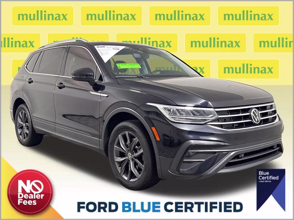 2022 Deep Black Pearl Volkswagen Tiguan 2.0T SE FWD SUV