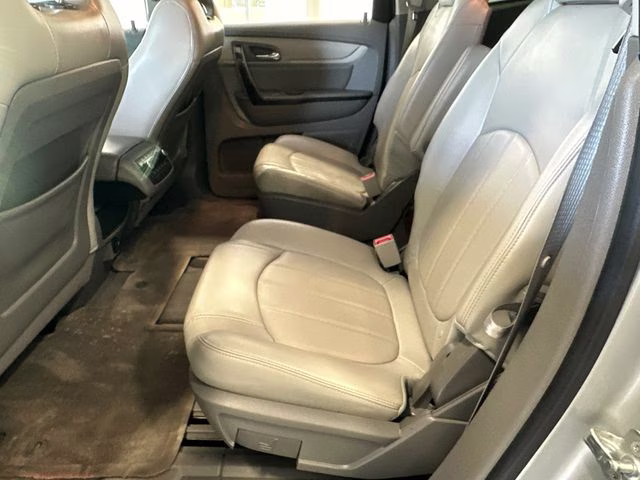 2017 Silver Ice Metallic Chevrolet Traverse Premier FWD SUV