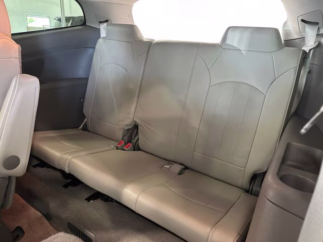 2017 Silver Ice Metallic Chevrolet Traverse Premier FWD SUV
