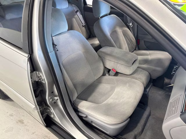 2006 Platinum Metallic Buick LaCrosse CX FWD Sedan
