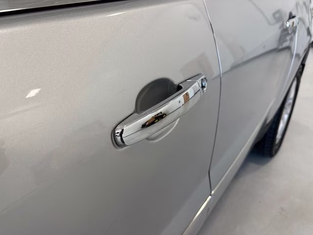 2017 Silver Ice Metallic Chevrolet Traverse Premier FWD SUV