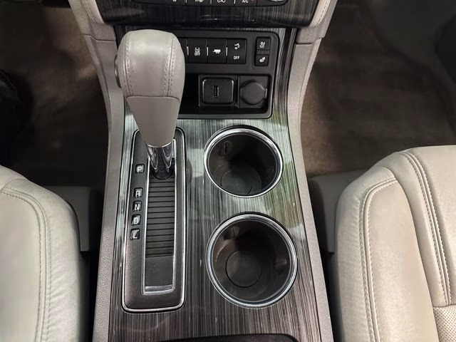2017 Silver Ice Metallic Chevrolet Traverse Premier FWD SUV