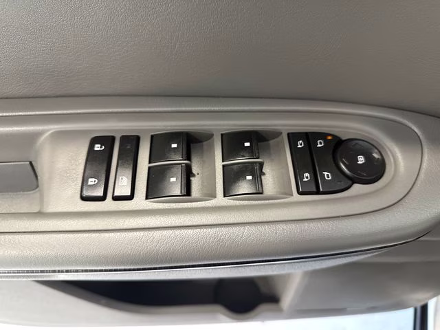 2017 Silver Ice Metallic Chevrolet Traverse Premier FWD SUV
