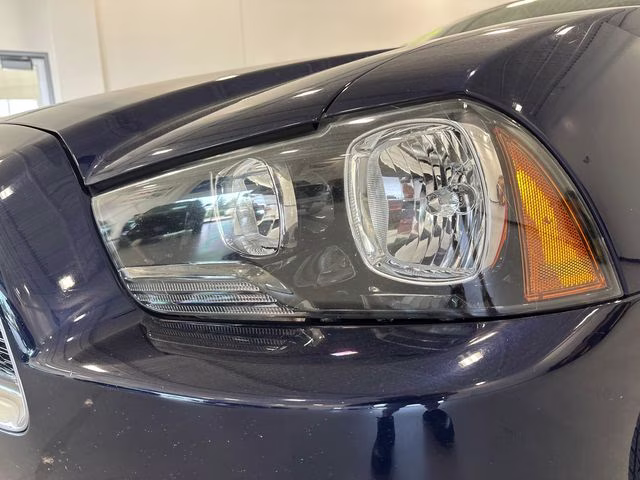 2014 Jazz Blue Pearlcoat Dodge Charger SE RWD Sedan