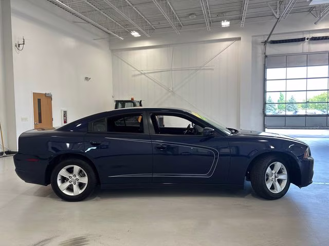 2014 Jazz Blue Pearlcoat Dodge Charger SE RWD Sedan
