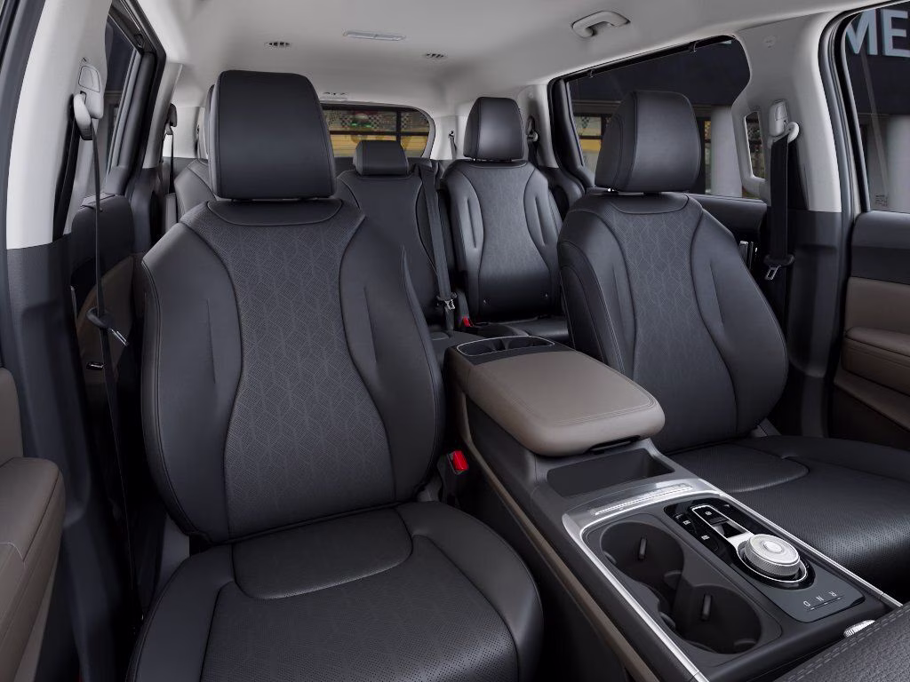 2026 Ivory Silver Kia Carnival Hybrid EX FWD Van