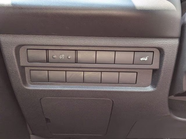 2024 Gray Mitsubishi Outlander SE FWD SUV