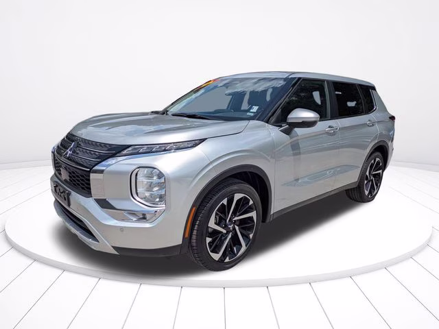 2024 Gray Mitsubishi Outlander SE FWD SUV