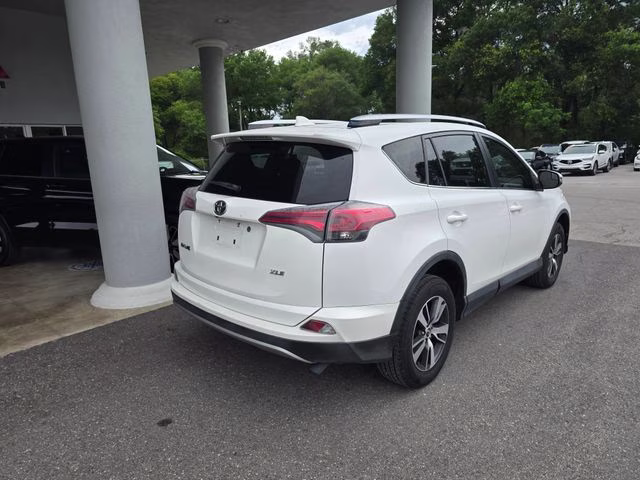 2016 Super White Toyota RAV4 XLE FWD SUV