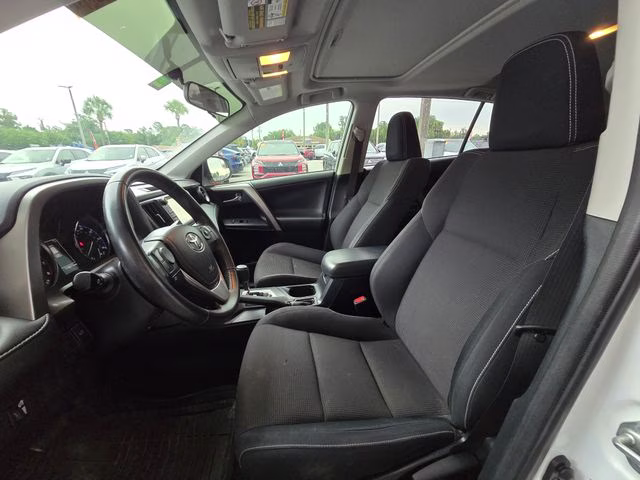 2016 Super White Toyota RAV4 XLE FWD SUV