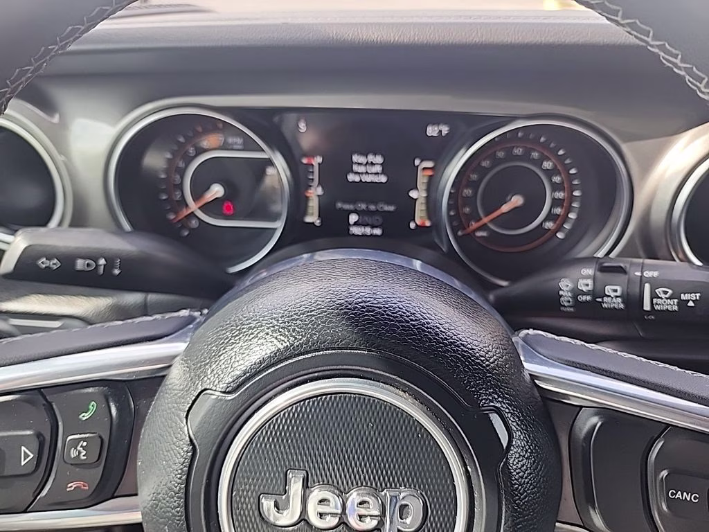 2023 White Jeep Wrangler Sahara 4X4 SUV