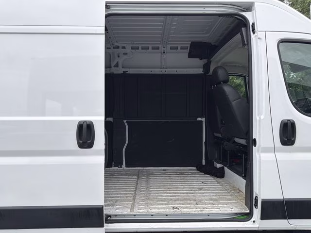2025 Bright White Clearcoat Ram ProMaster 3500 High Roof FWD Van