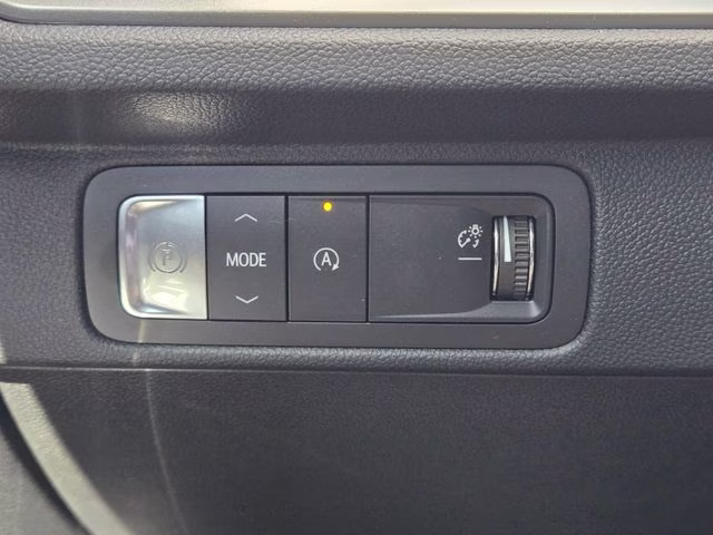 2026 Sterling Gray Metallic Chevrolet Traverse LT FWD SUV