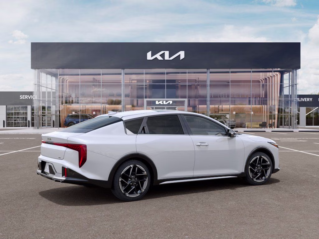 2026 Snow White Pearl Kia K4 GT-Line FWD Sedan