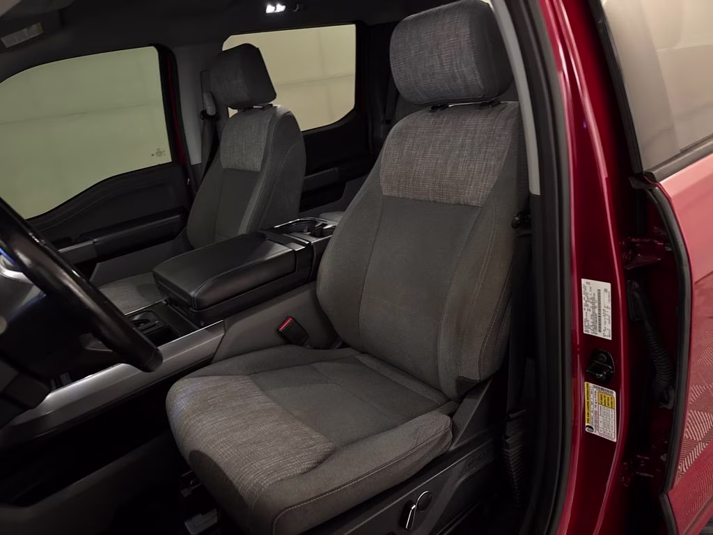 2021 Rapid Red Metallic Tinted Clearcoat Ford F-150 XLT RWD Truck