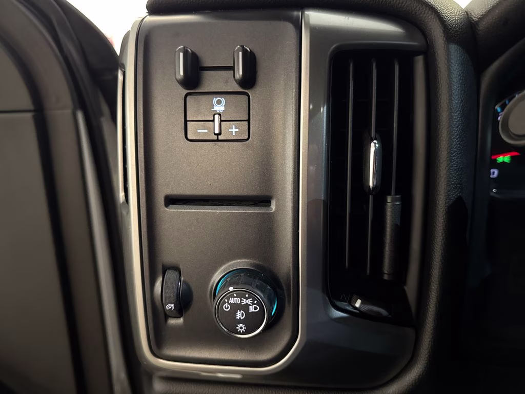 2017 Summit White Chevrolet Silverado 1500 LT RWD Truck