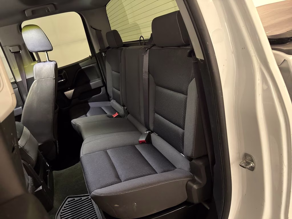 2017 Summit White Chevrolet Silverado 1500 LT RWD Truck