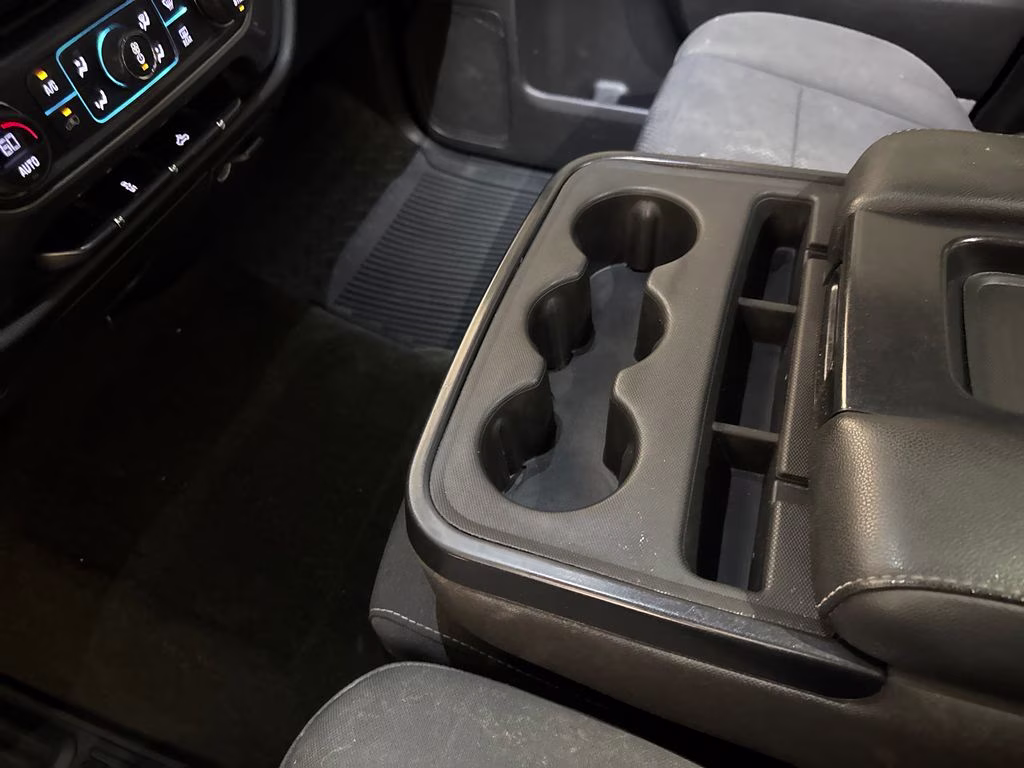 2017 Summit White Chevrolet Silverado 1500 LT RWD Truck