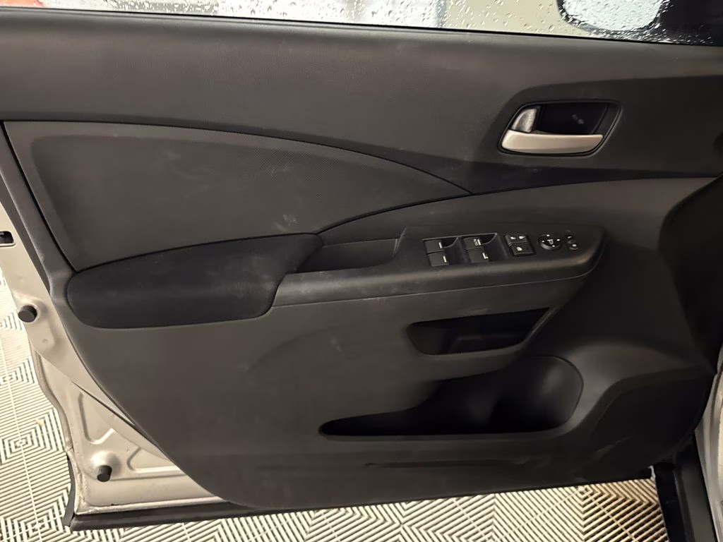 2016 Alabaster Silver Metallic Honda CR-V LX AWD SUV