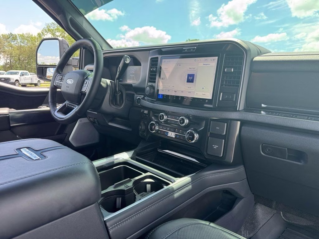 2026 Gray Metallic Ford Super Duty F-250 SRW Platinum HIGH OUTPUT 4X4 Truck