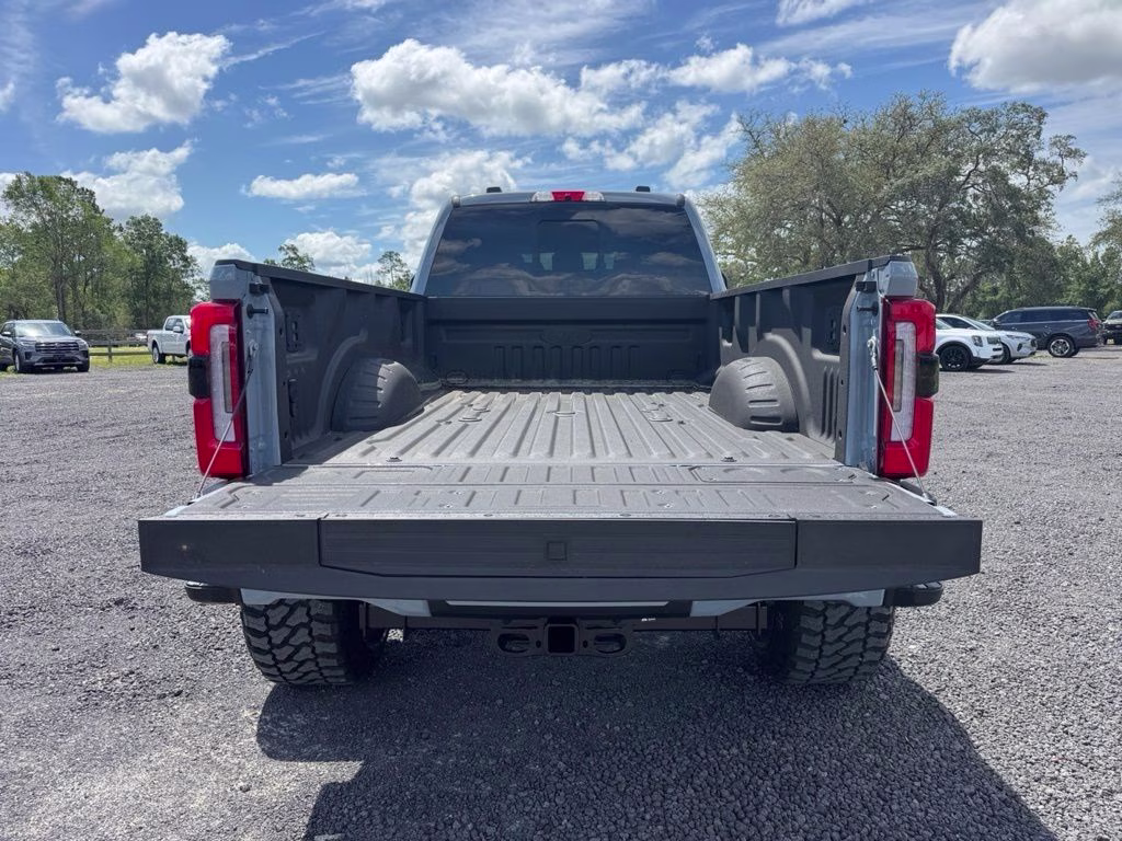 2026 Gray Metallic Ford Super Duty F-250 SRW Platinum HIGH OUTPUT 4X4 Truck