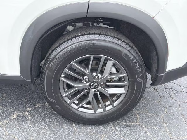 2022 Glacier White Nissan Rogue S FWD SUV