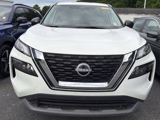 2022 Glacier White Nissan Rogue S FWD SUV
