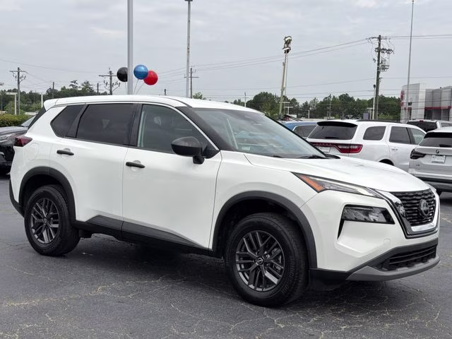 2022 Glacier White Nissan Rogue S FWD SUV
